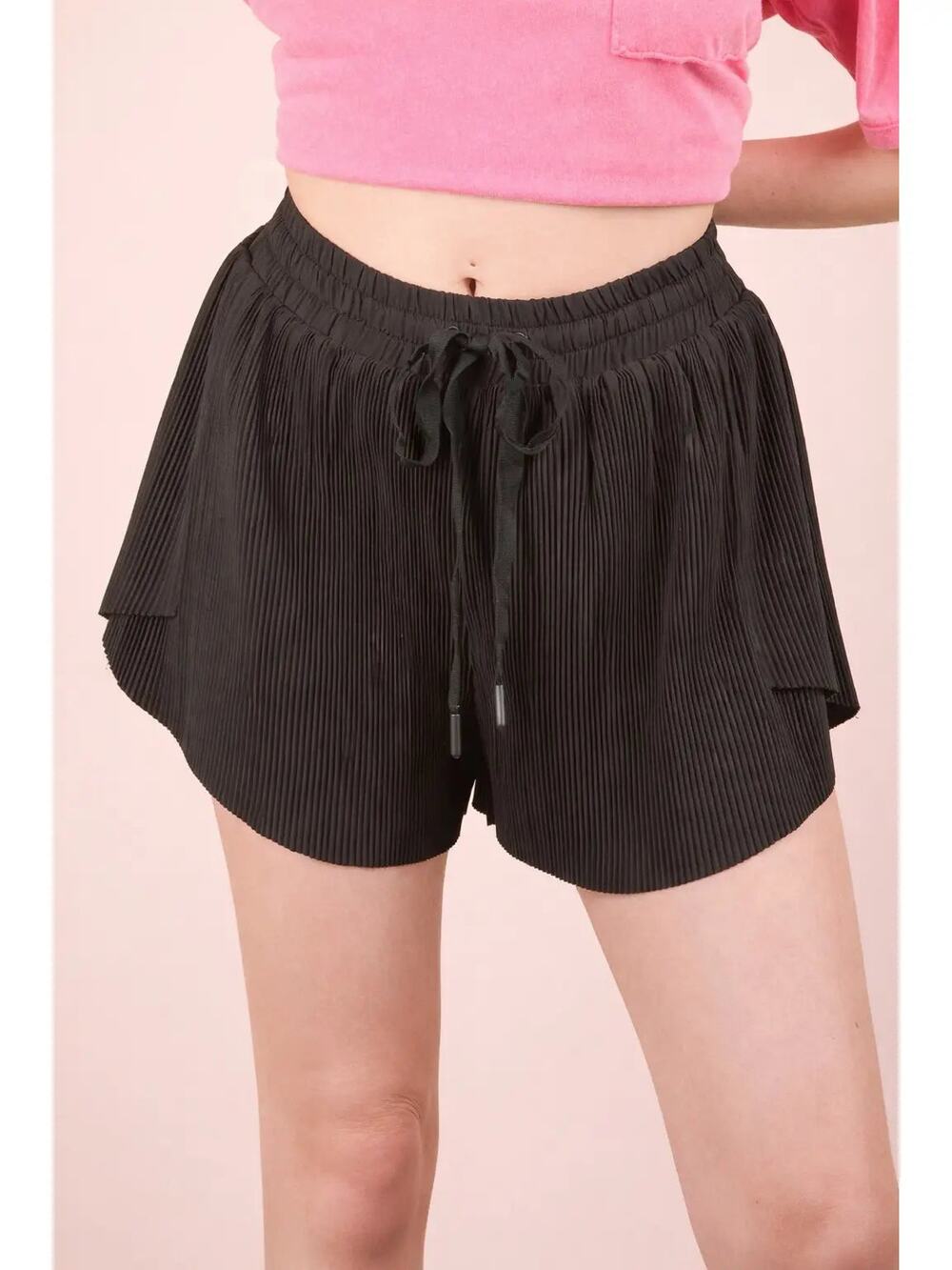 Pleated Shorts With Lining